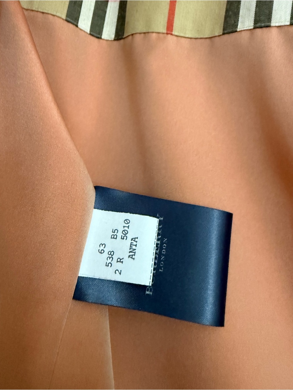 Burberry Women's Belted Trench Coat in Iridescent Peach, 2R - Picture 7 of 10